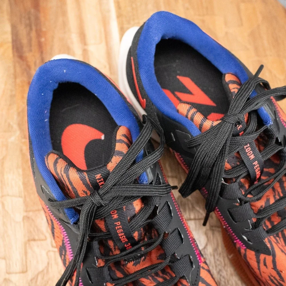 Nike Air Zoom Pegasus 39 Womens Size 9 Orange Black Blue Running Shoes Sneakers